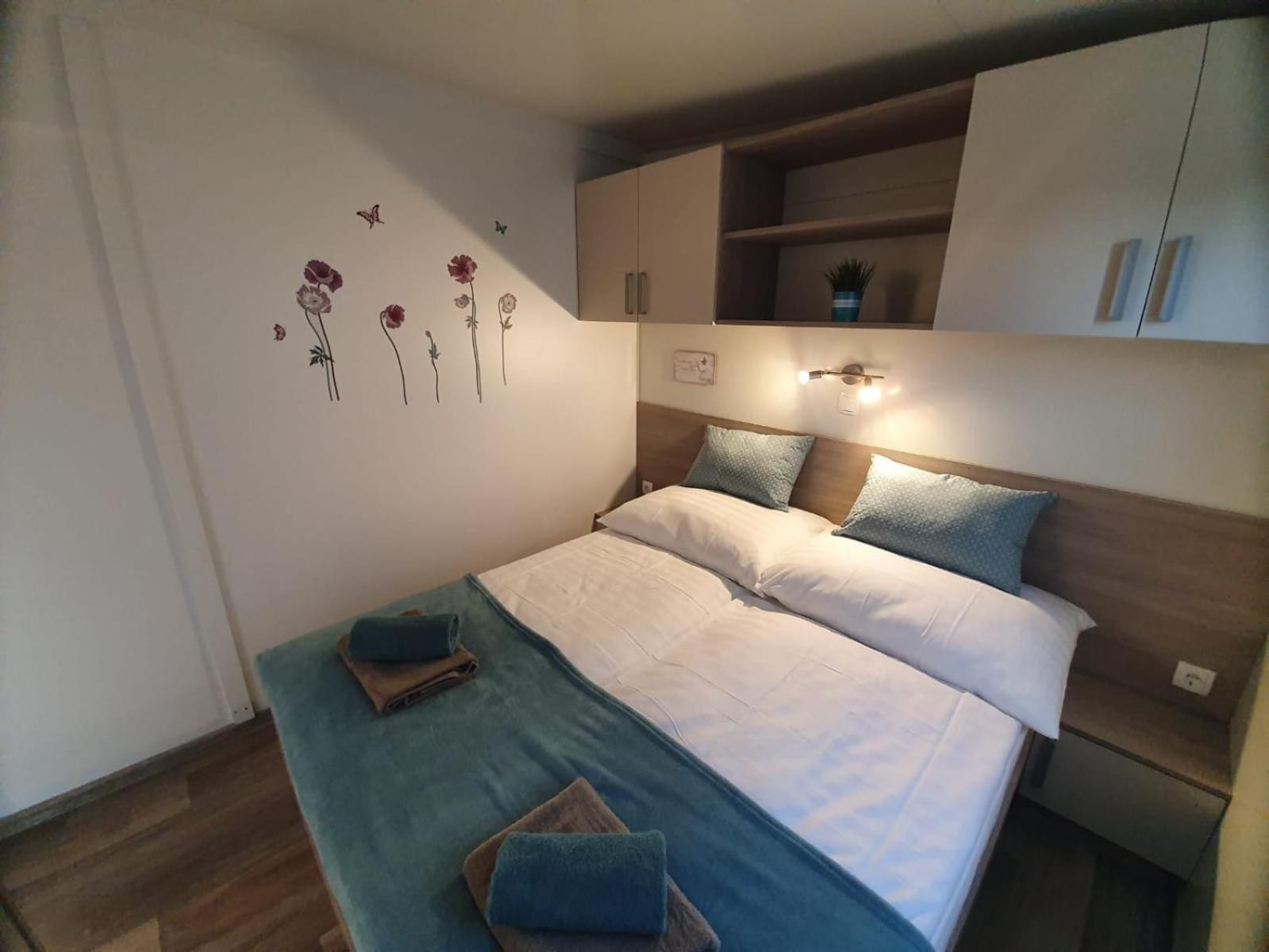 Mobile Home M&M Drage Quarto foto