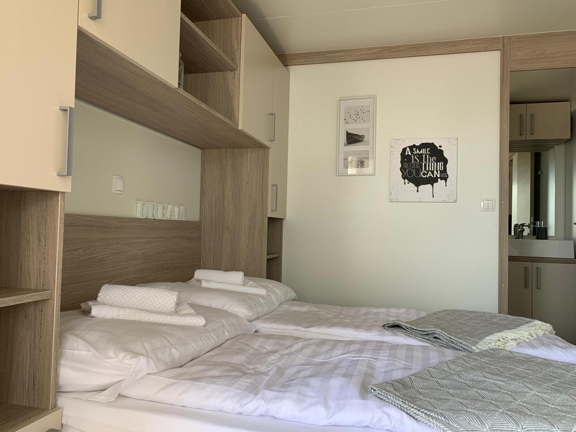 Mobile Home M&M Drage Quarto foto